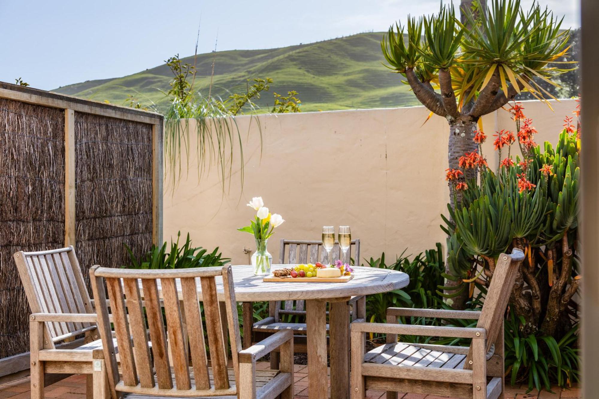 Ocean Beach Motor Lodge Gisborne Bagian luar foto