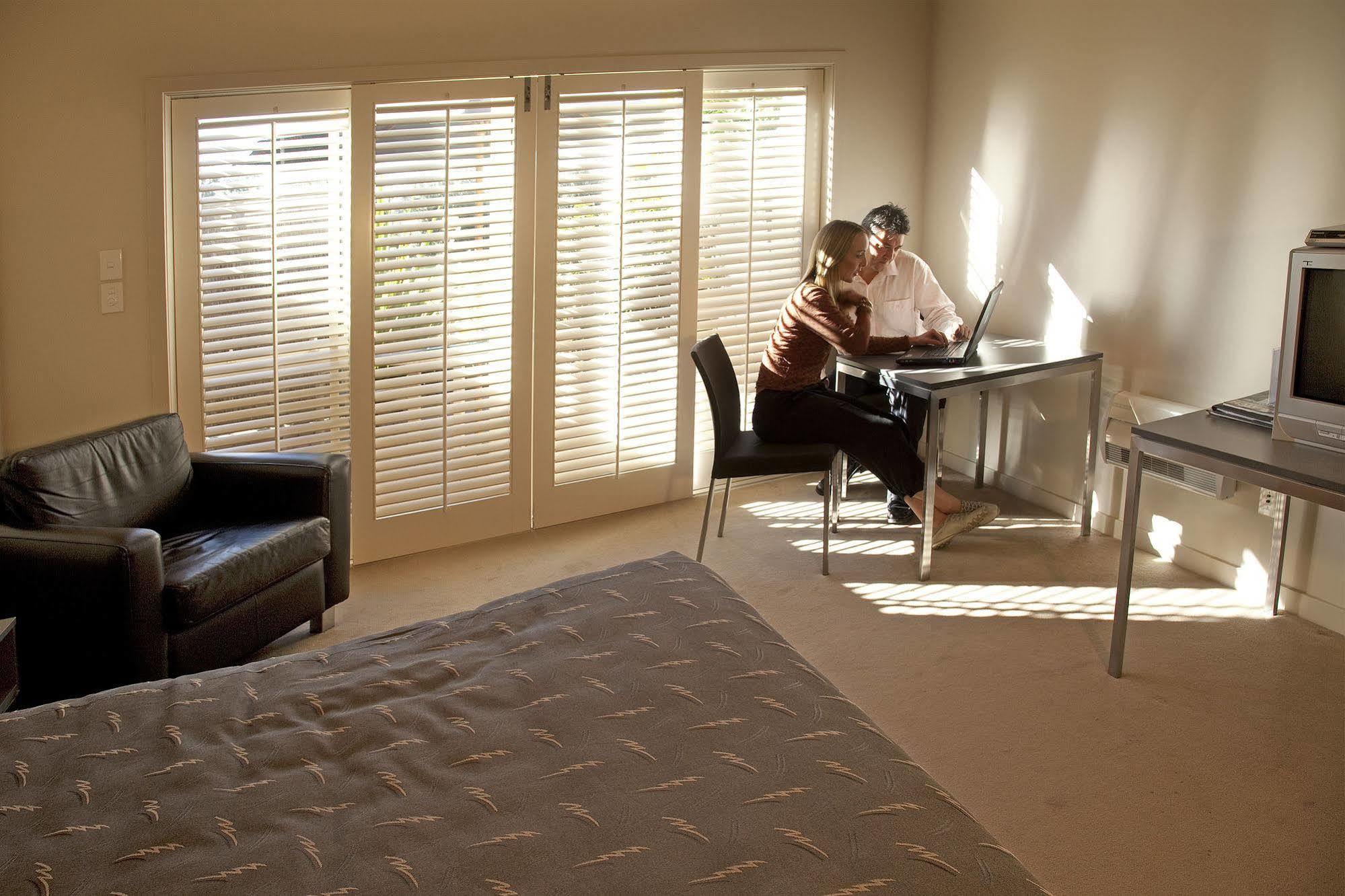Ocean Beach Motor Lodge Gisborne Bagian luar foto
