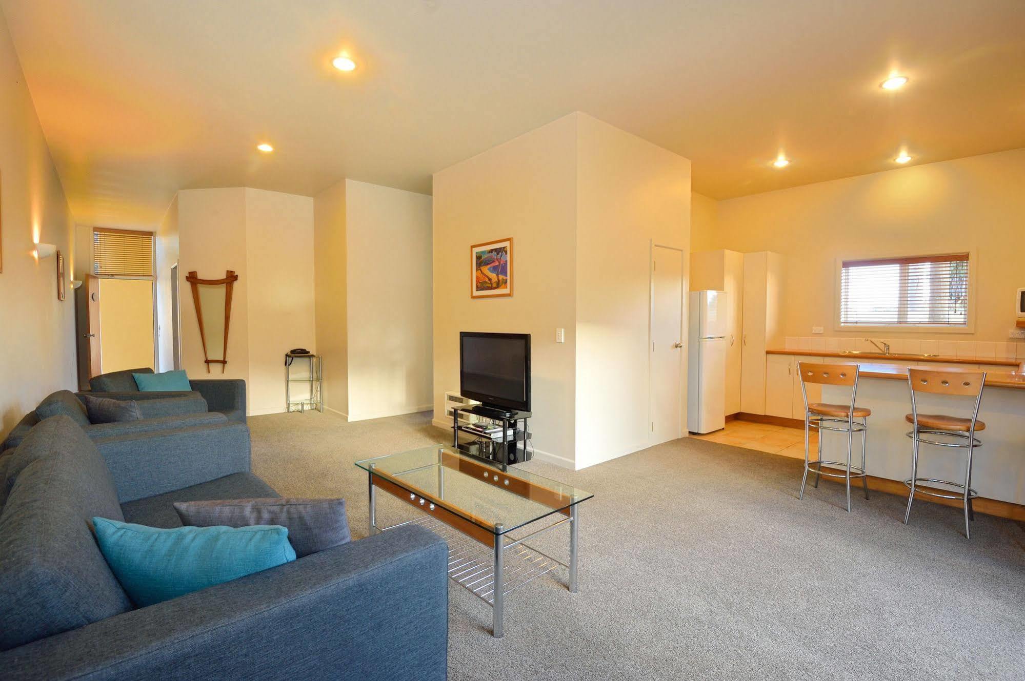 Ocean Beach Motor Lodge Gisborne Bagian luar foto