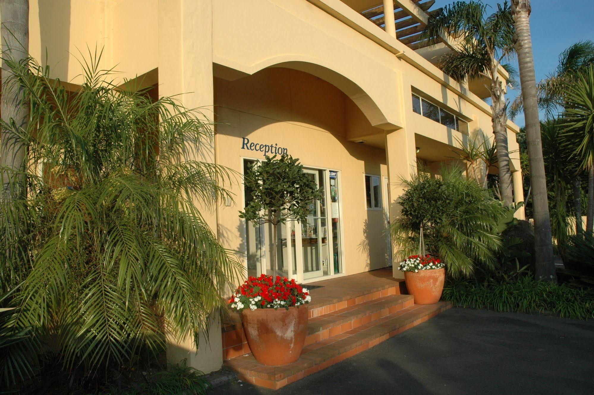 Ocean Beach Motor Lodge Gisborne Bagian luar foto